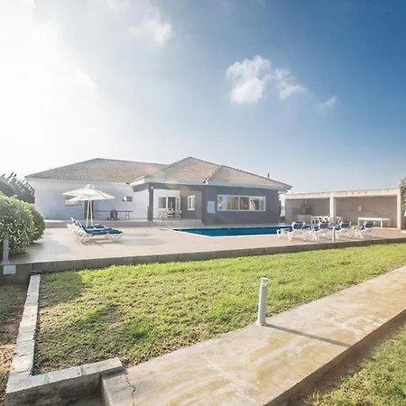 You Will Love This Luxury 4 Bedroom Holiday In With Private Pool 1702 Protaras