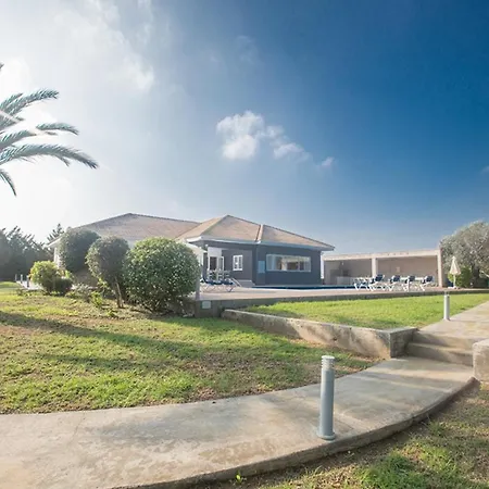 You Will Love This Luxury 4 Bedroom Holiday In With Private Pool 1702 Protaras