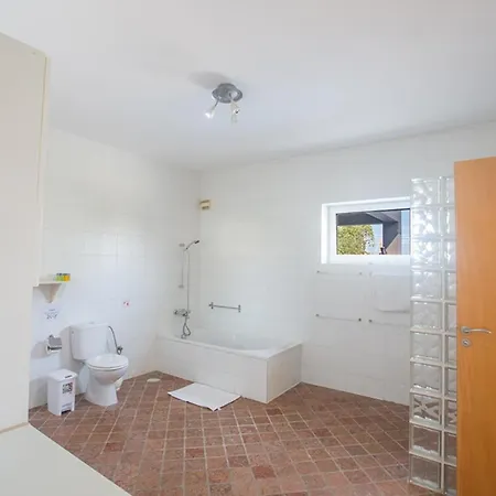 You Will Love This Luxury 4 Bedroom Holiday In With Private Pool 1702